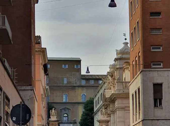 Alice's Corner At Borgo