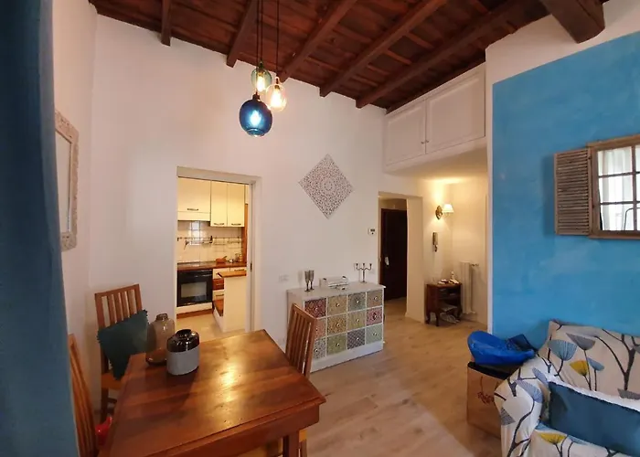 Alice's Corner At Borgo Apartament